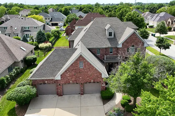 17320 Elk DR, Orland Park, IL 60467