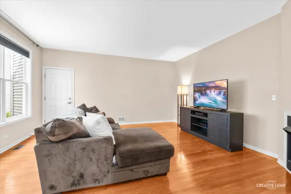 1005 Hummingbird WAY, Bartlett, IL 60103
