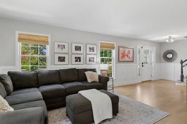 307 S Ellyn AVE, Glen Ellyn, IL 60137