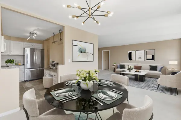 50 E Bellevue PL #1806, Chicago, IL 60611