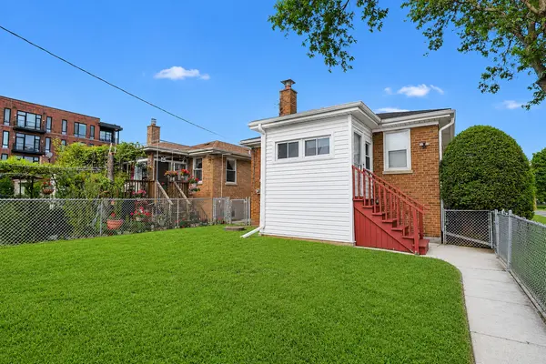 3225 N Narragansett AVE, Chicago, IL 60634