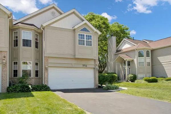 1916 Tamahawk LN, Naperville, IL 60564