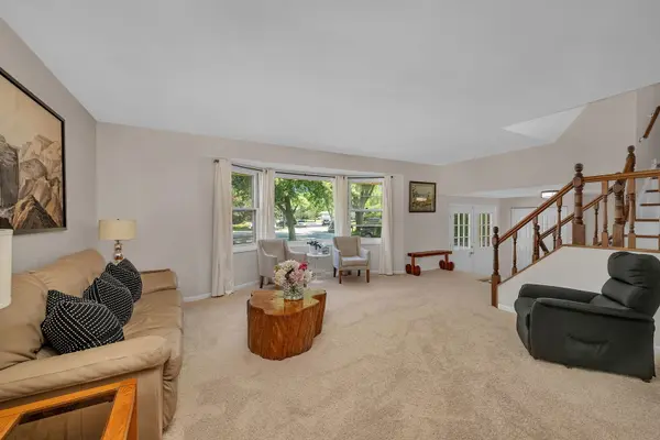 5 Assembly CT, Bolingbrook, IL 60440