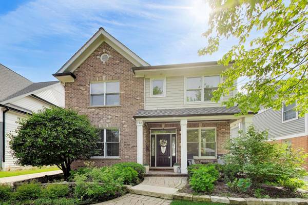 713 N Beverly LN, Arlington Heights, IL 60004