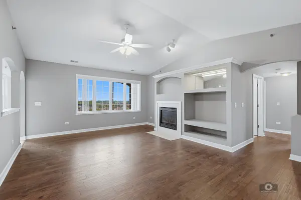 7927 Trinity CIR #4SW, Tinley Park, IL 60487