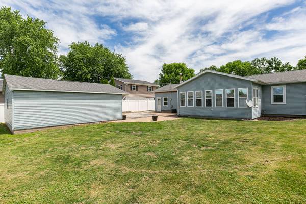 108 E 5th ST, Coal Valley, IL 61240
