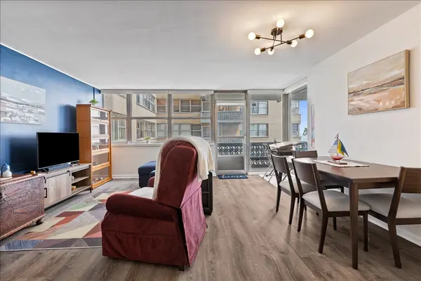 6301 N Sheridan RD #10F, Chicago, IL 60660