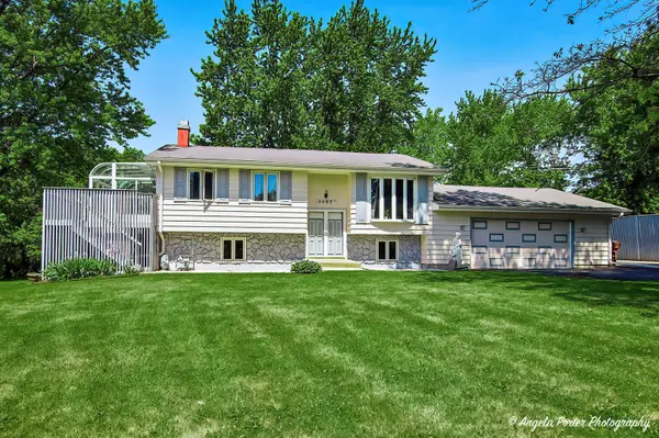 3303 Trebes DR, Harvard, IL 60033
