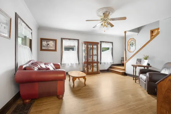 316 E Highland AVE, Villa Park, IL 60181