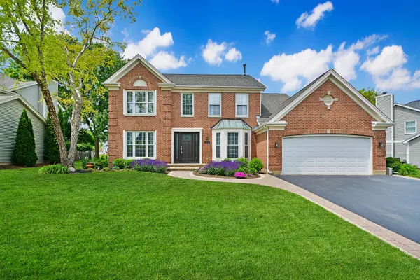 1205 Thorndale LN, Lake Zurich, IL 60047