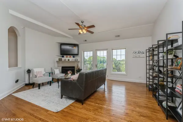 17200 Oak Park AVE #304, Tinley Park, IL 60477