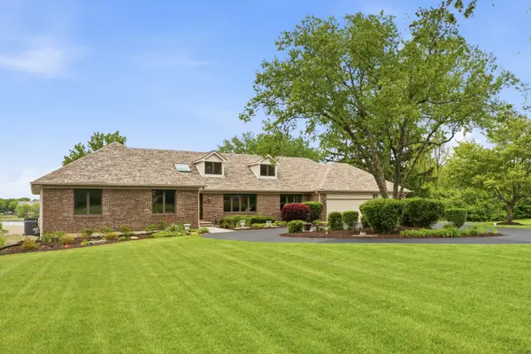 2208 Shetland RD, Inverness, IL 60010