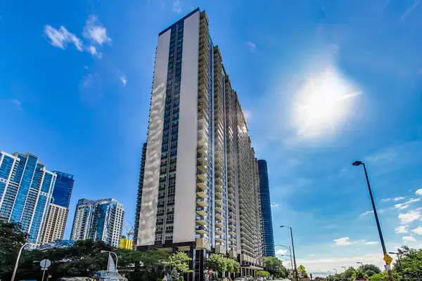400 E randolph ST #2101, Chicago, IL 60601