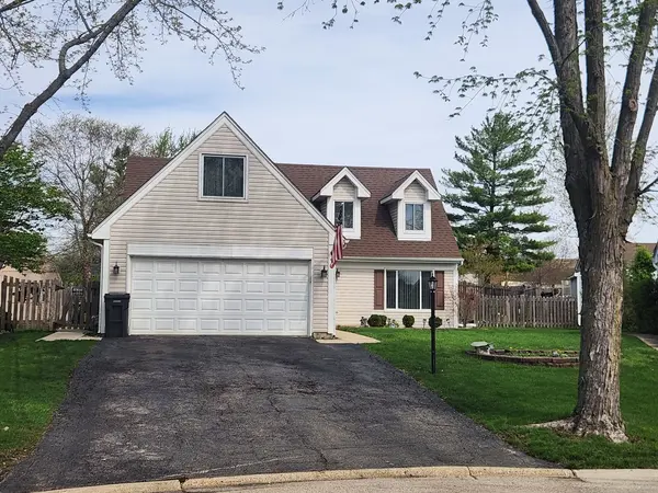 10 Ash CT,  Streamwood,  IL 60107