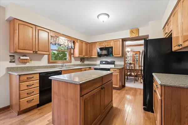 968 Milford ST, Cary, IL 60013