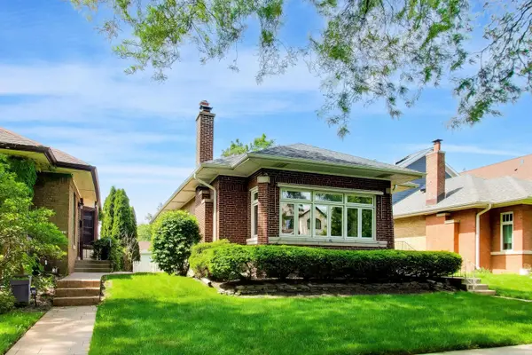 6122 N Newburg AVE, Chicago, IL 60631