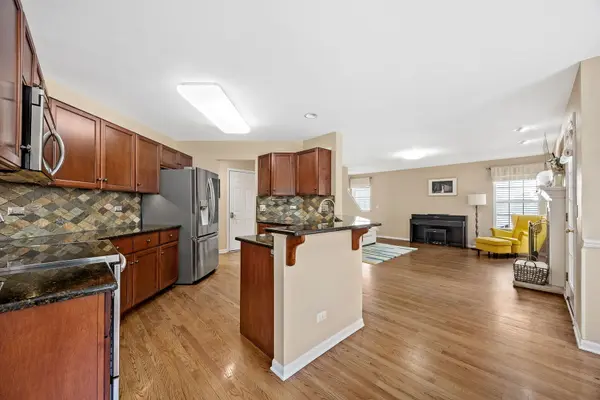 3415 Rosecroft LN, Naperville, IL 60564