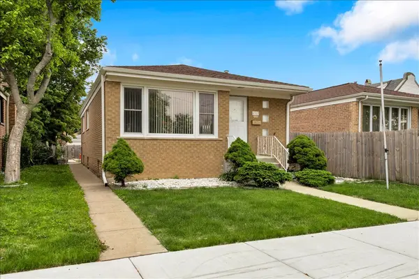4317 S Keating AVE, Chicago, IL 60632