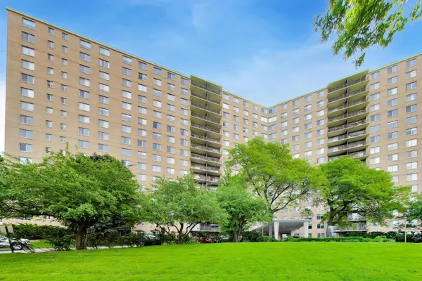 7033 N KEDZIE AVE #1602, Chicago, IL 60645