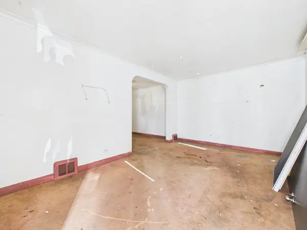 10009 S Emerald AVE, Chicago, IL 60628
