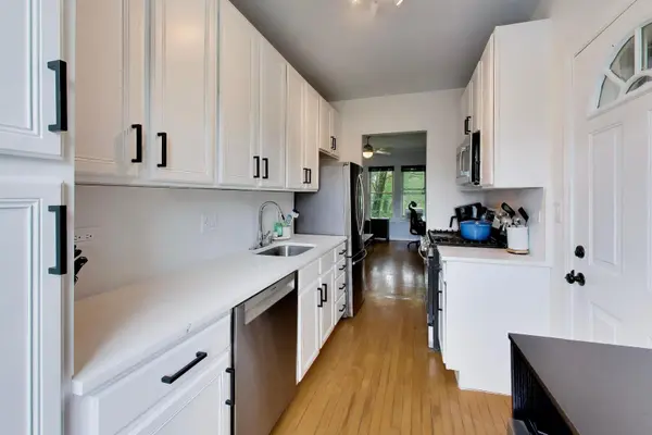 1243 W Ardmore AVE #3, Chicago, IL 60660