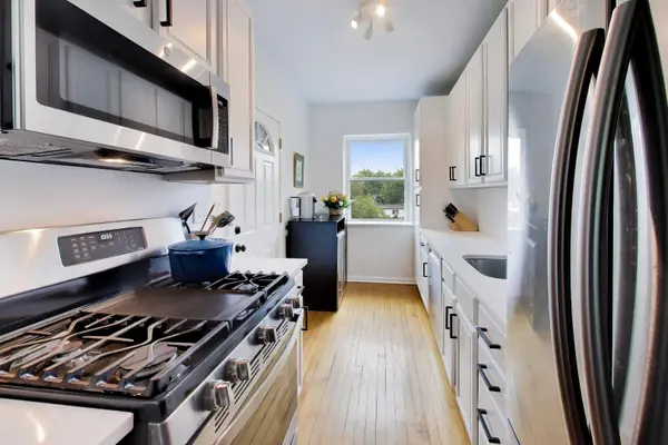 1243 W Ardmore AVE #3, Chicago, IL 60660