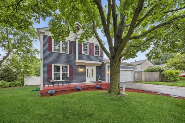75 Rodenburg RD, Roselle, IL 60172