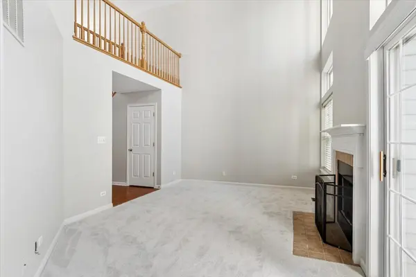 2366 Foxmoor LN, Aurora, IL 60502