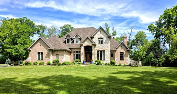 7508 Forest Oak DR, Mchenry, IL 60050