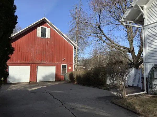 403 Rhodes AVE, Big Rock, IL 60511