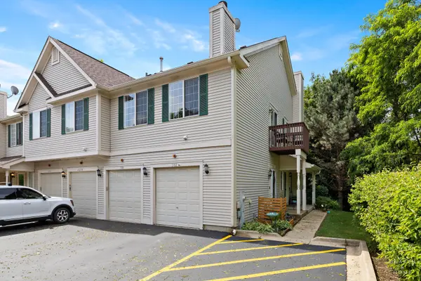 582 Fox Ridge DR #582, Fox Lake, IL 60020
