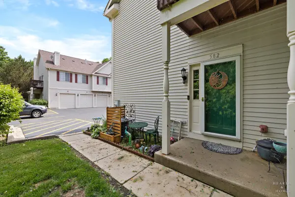582 Fox Ridge DR #582, Fox Lake, IL 60020