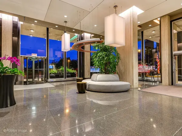 400 E Randolph ST #904, Chicago, IL 60601