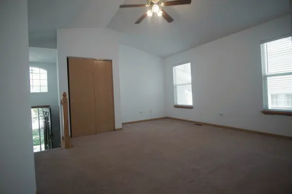 425 Keller AVE, Waukegan, IL 60085