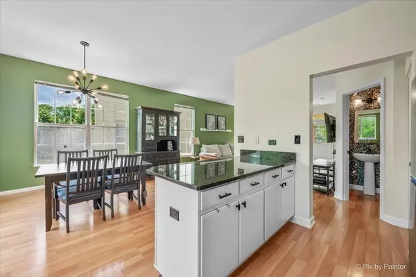 670 Littleton TRL #670, Elgin, IL 60120