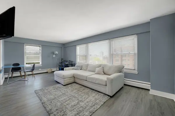 4880 N Marine DR #715, Chicago, IL 60640