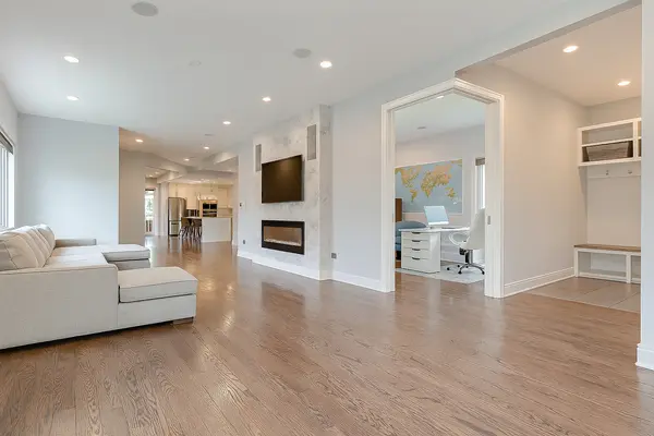 1455 Campbell AVE, Des Plaines, IL 60016