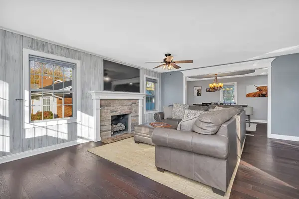 100 W 1st ST, Coal City, IL 60416