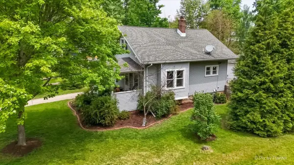 14 N Huffman ST, Naperville, IL 60540
