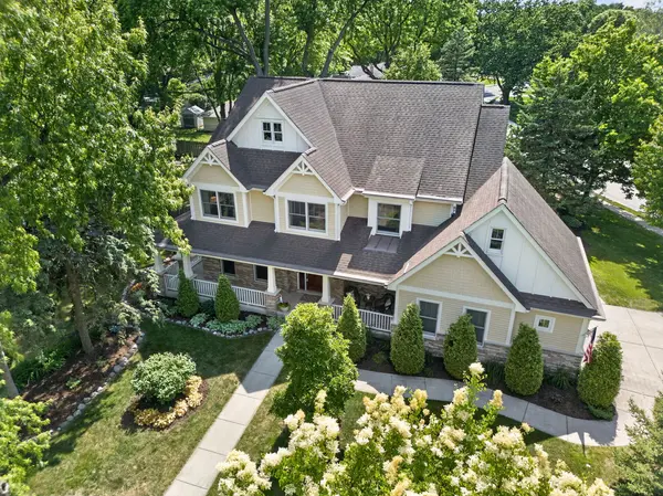 1045 MAGNOLIA LN, Naperville, IL 60540