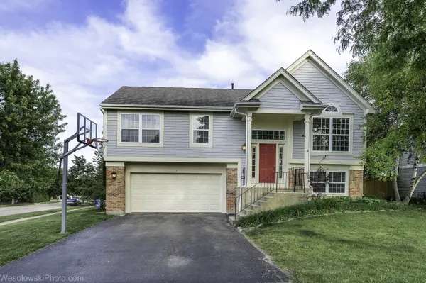 1 Coventry CT,  South Elgin,  IL 60177