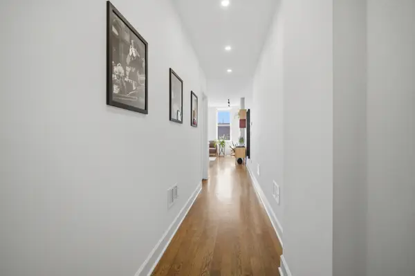 2700 W Belmont AVE #403, Chicago, IL 60618