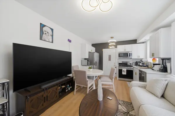 3215 N Francisco AVE #GS, Chicago, IL 60618