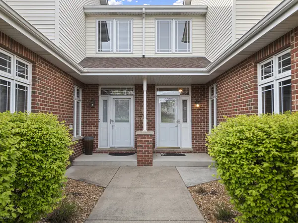 10802 Canterbury DR, Mokena, IL 60448