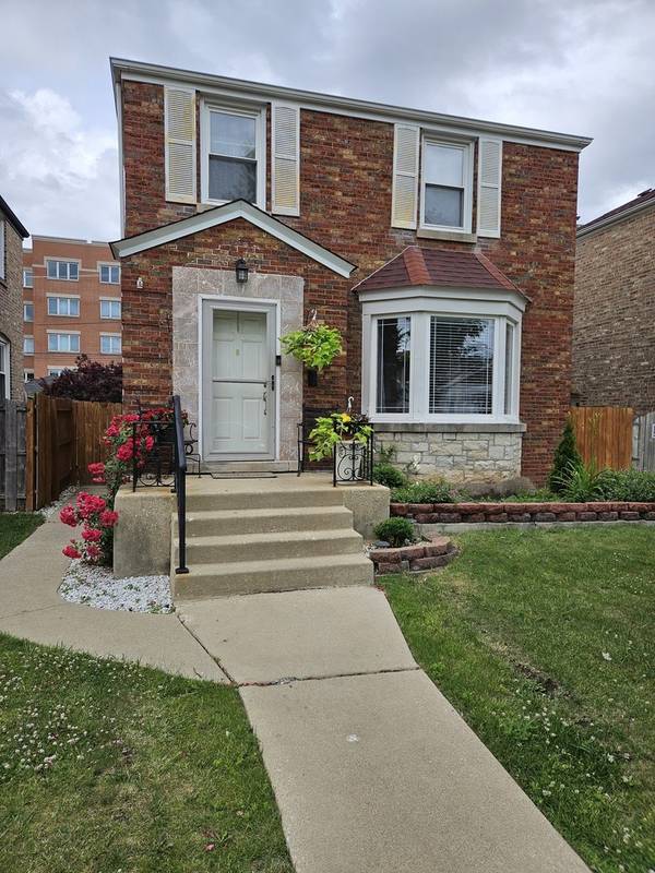 2910 N Neva AVE, Chicago, IL 60634