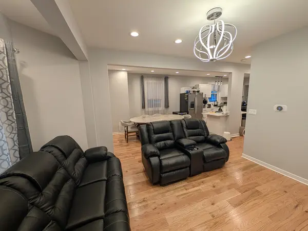 425 N Lawler AVE, Chicago, IL 60644