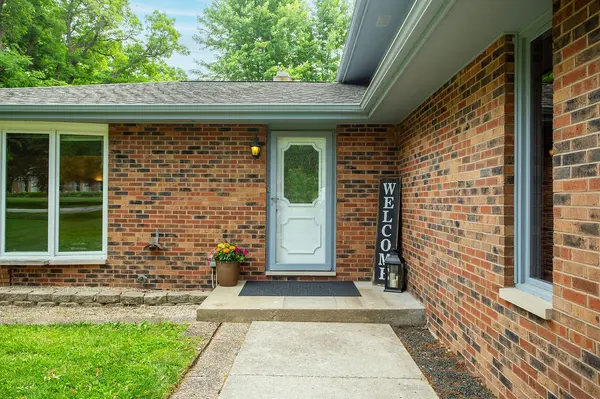 24445 W Lancelot LN, Joliet, IL 60404