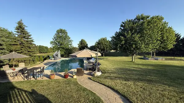 2211 Golden Rod LN, Johnsburg, IL 60051