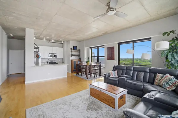 1122 W CATALPA AVE #910, Chicago, IL 60640