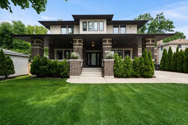 2921 Simpson ST, Evanston, IL 60201